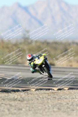 media/Dec-06-2025-CVMA (Sat) [[4a896cc04c]]/Race 9-500-400-350 Supersport/